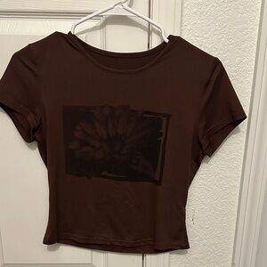 Women's Brown Graphic Crop Tee